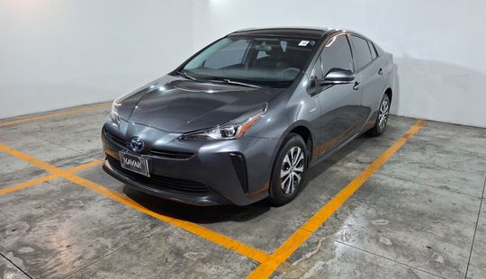 Toyota • Prius