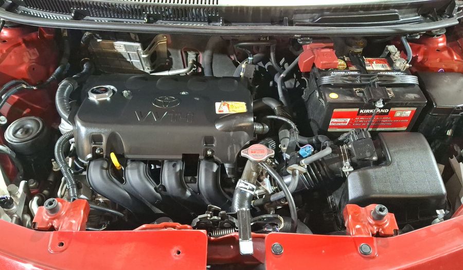 Toyota Yaris 1.5 SEDAN PREMIUM AT Sedan 2014