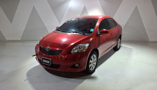 Toyota • Yaris