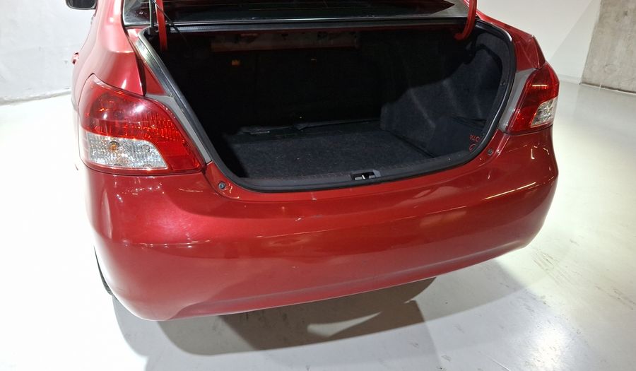 Toyota Yaris 1.5 SEDAN PREMIUM AT Sedan 2014