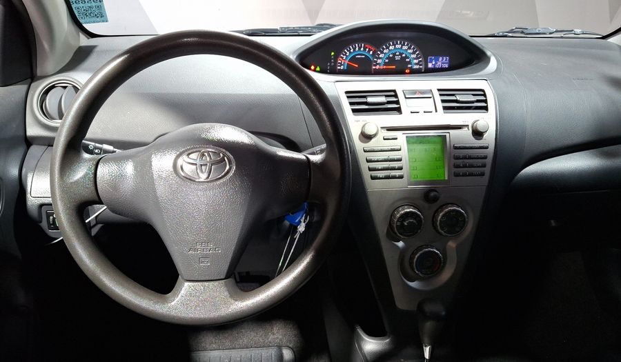 Toyota Yaris 1.5 SEDAN PREMIUM AT Sedan 2014