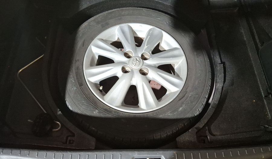 Toyota Yaris 1.5 SEDAN PREMIUM AT Sedan 2014