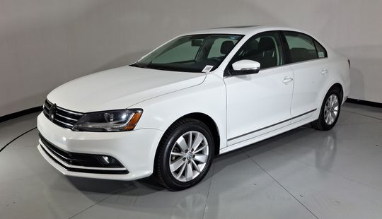 Volkswagen • Jetta