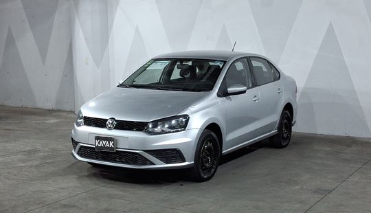 Volkswagen • Vento