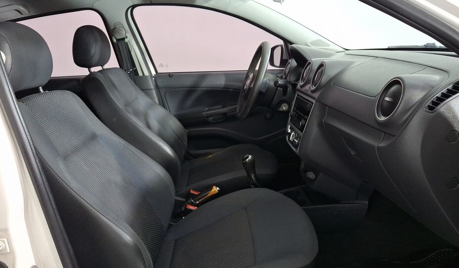 Volkswagen Gol 1.6 5 PTAS. CL A/A Hatchback 2016