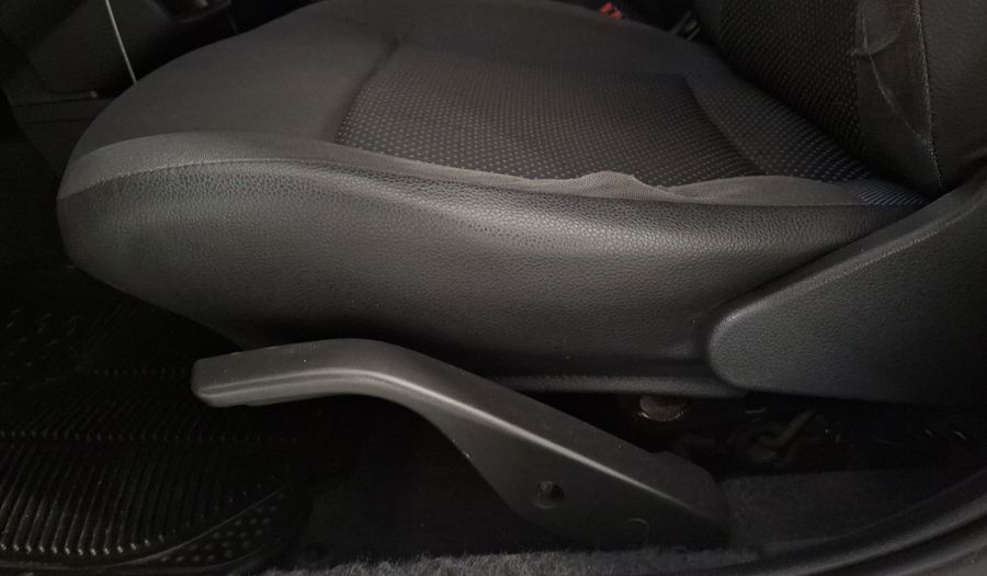 Volkswagen Gol 1.6 5 PTAS. CL A/A Hatchback 2016