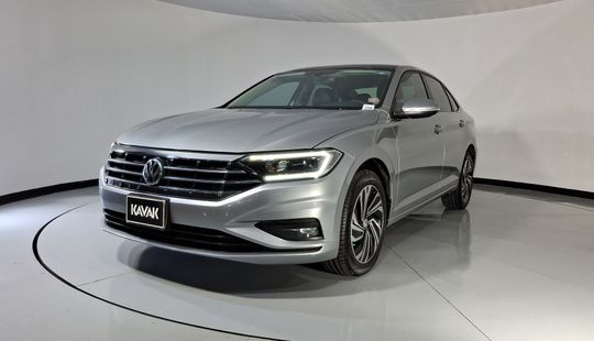 Volkswagen • Jetta