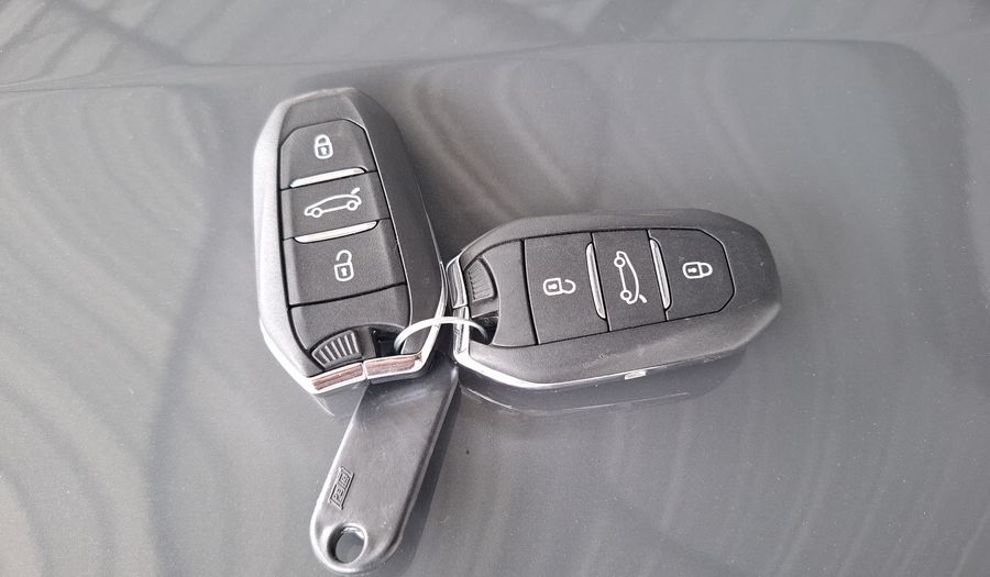 Peugeot 208 1.0 T200 ALLURE PK CVT Hatchback 2024