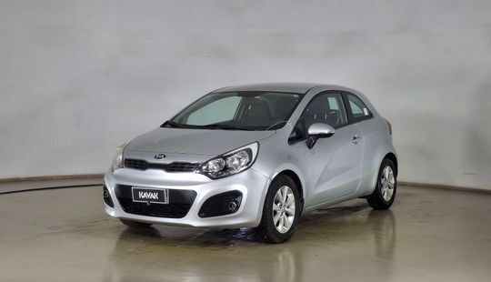 Kia • RIO 3