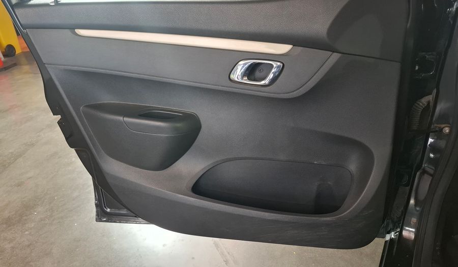 Renault Kwid 1.0 ICONIC Hatchback 2021