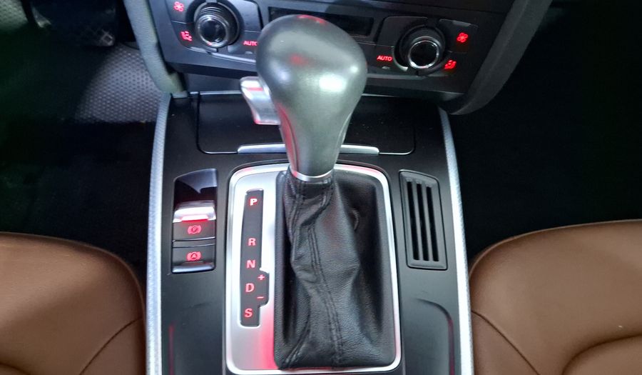 Audi A4 1.8 TFSI TRENDY PLUS MULTITRONIC Sedan 2012