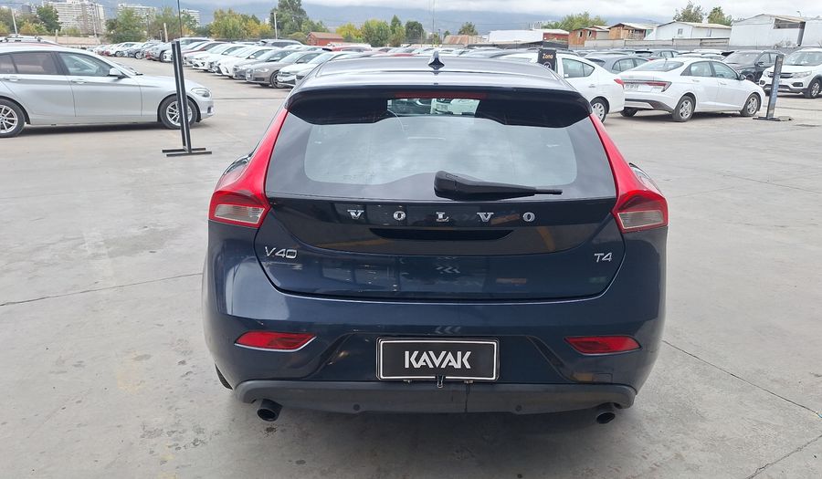 Volvo V40 1.6 T4 COMFORT CROSS COUNTRY Hatchback 2015