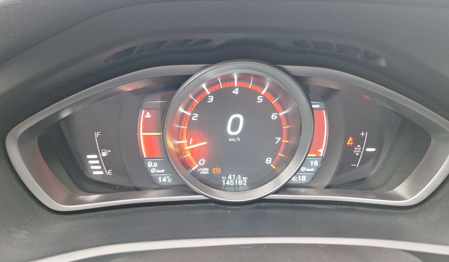 Volvo V40 1.6 T4 COMFORT CROSS COUNTRY Hatchback 2015