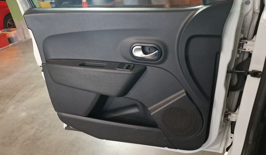 Renault Kangoo 1.6 EMOTION 5A Van 2020