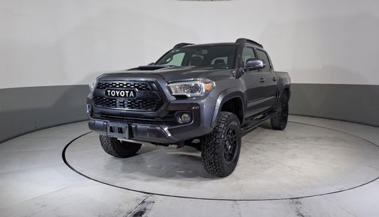 Toyota • Tacoma