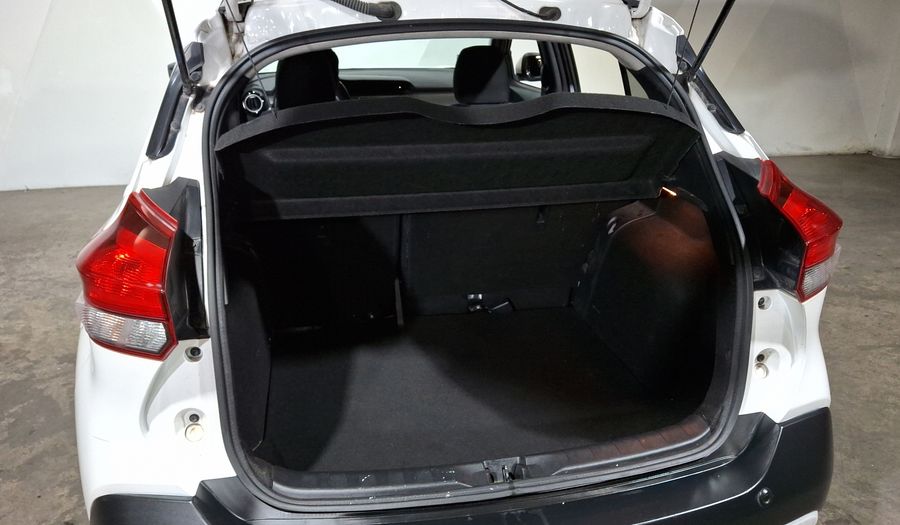 Nissan Kicks 1.6 ADVANCE LTS CVT Suv 2018