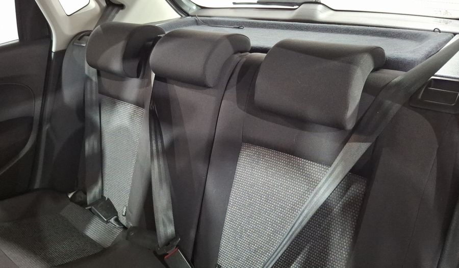 Volkswagen Polo 1.6 STARTLINE AUTO Hatchback 2020