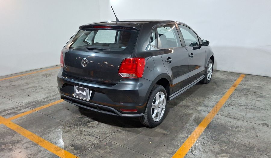 Volkswagen Polo 1.6 STARTLINE AUTO Hatchback 2020