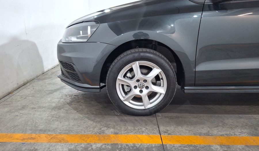 Volkswagen Polo 1.6 STARTLINE AUTO Hatchback 2020