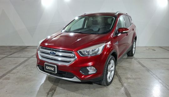 Ford • Escape