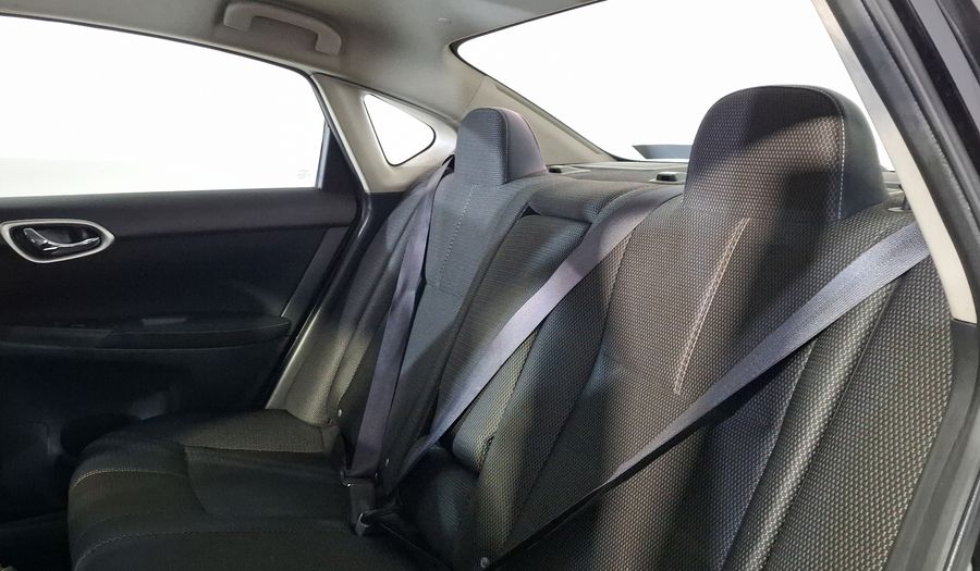 Nissan Sentra 1.8 ADVANCE CVT Sedan 2016