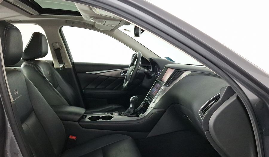 Infiniti Q50 3.7 SEDUCTION AT Sedan 2016