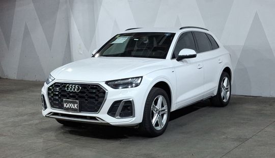 Audi • Q5