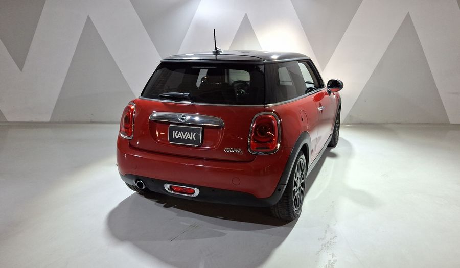 Mini Cooper 1.5 COOPER CHILI AT Hatchback 2017
