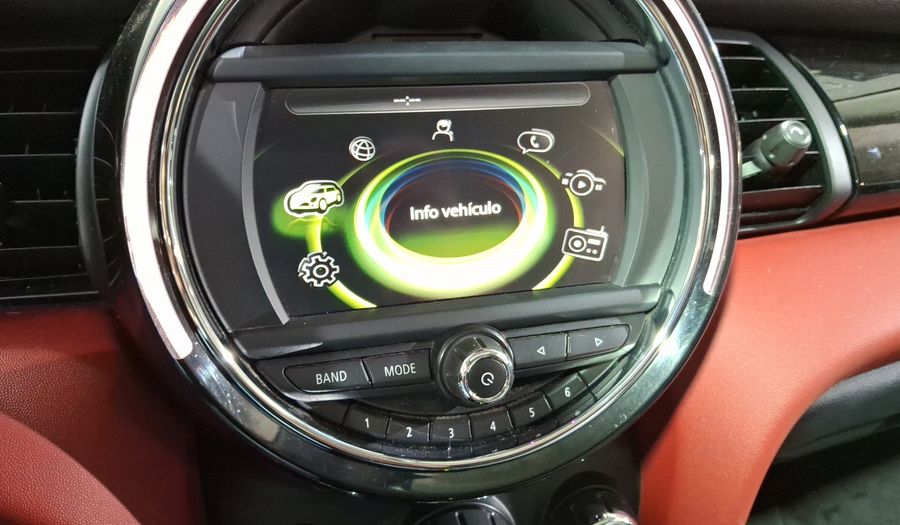 Mini Cooper 1.5 COOPER CHILI AT Hatchback 2017