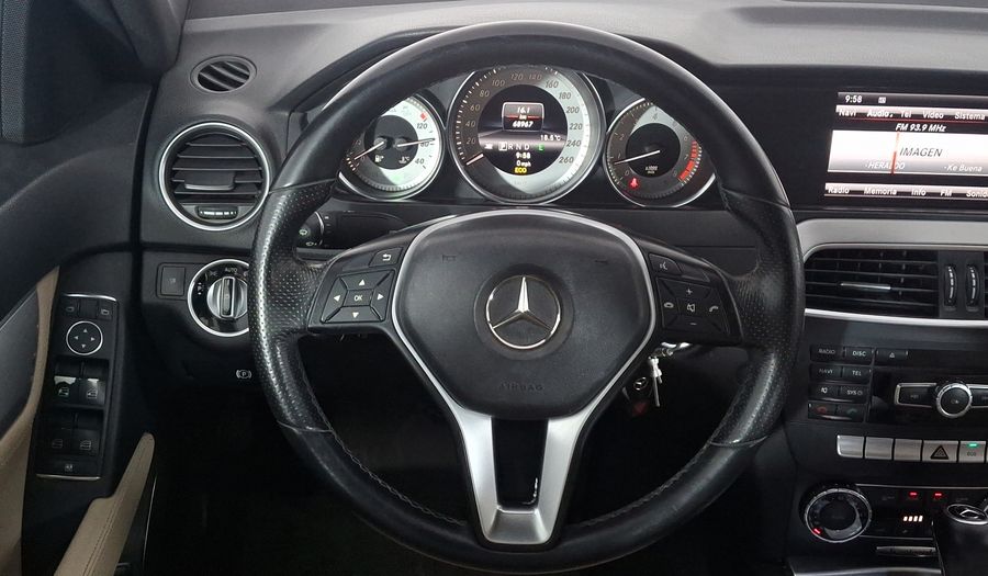 Mercedes Benz Clase C 1.8 200 CGI SPORT AT Sedan 2013