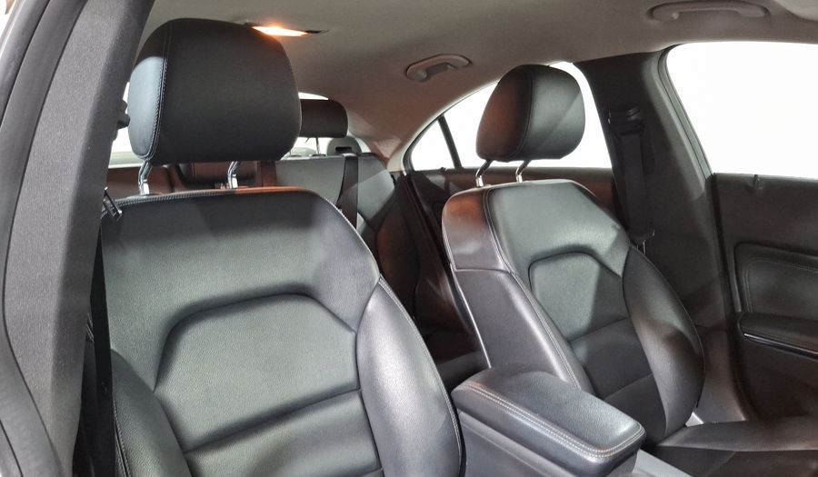 Mercedes Benz Clase Cla 1.6 CLA 200 DCT Coupe 2019