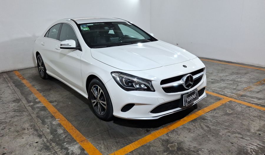 Mercedes Benz Clase Cla 1.6 CLA 200 DCT Coupe 2019