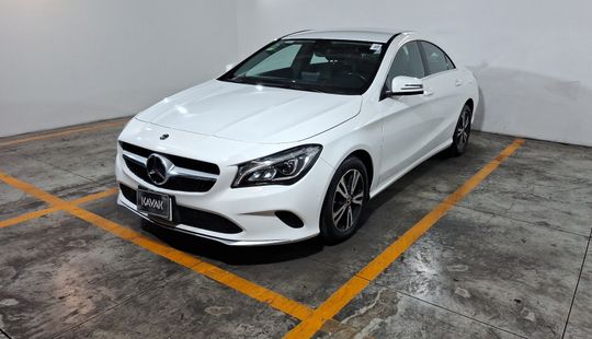 Mercedes Benz • Clase CLA