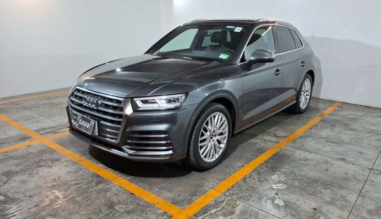 Audi • SQ5