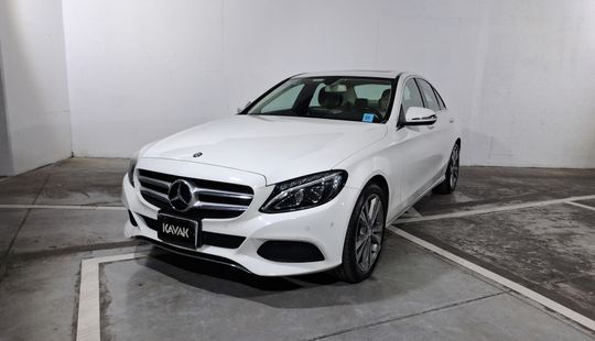 Mercedes Benz • Clase C