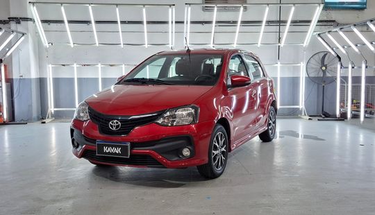 Toyota • Etios