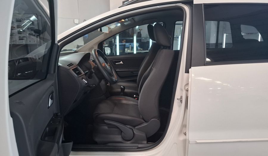 Volkswagen Suran 1.6 COMFORTLINE Wagon 2016