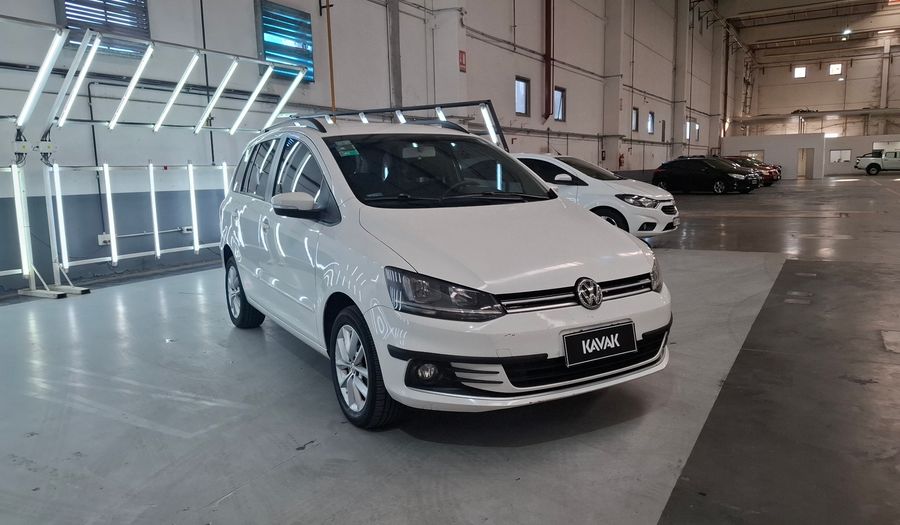 Volkswagen Suran 1.6 COMFORTLINE Wagon 2016