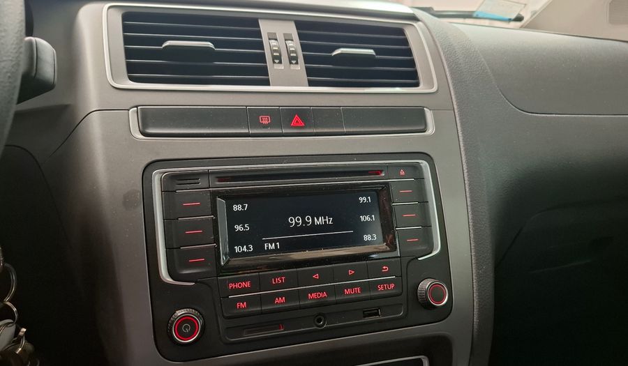 Volkswagen Suran 1.6 COMFORTLINE Wagon 2016