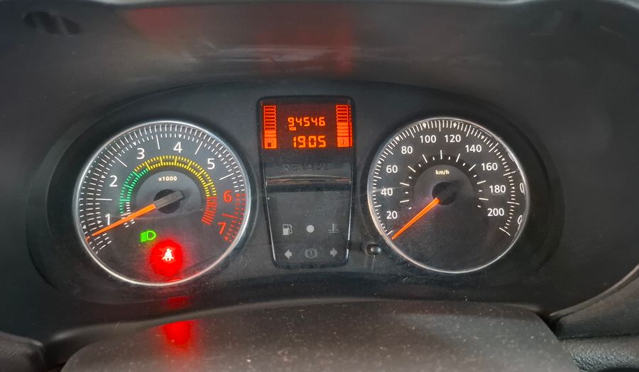 Renault Clio 1.1 DYNAMIQUE Hatchback 2015