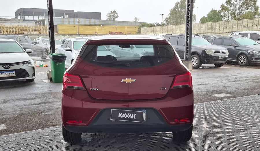 Chevrolet Onix 1.4 LTZ Hatchback 2018