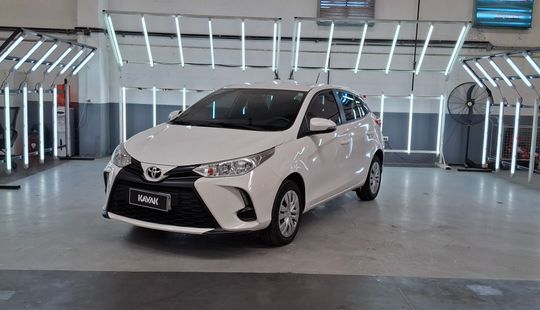 Toyota • Yaris