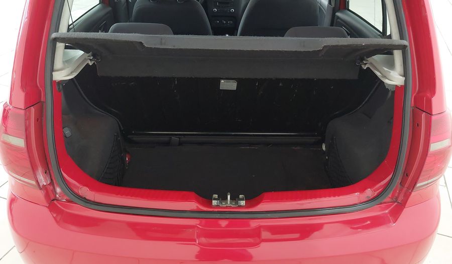 Volkswagen Fox 1.6 VHT TOTAL FLEX I-MOTION Hatchback 2013