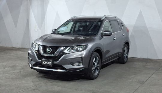 Nissan • X-Trail