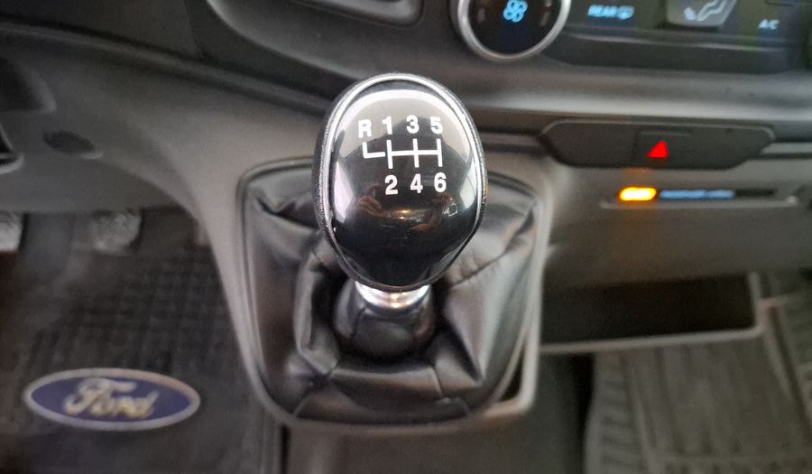 Ford Transit 2.0 DIESEL 18 PASAJEROS Van 2021