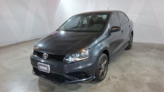 Volkswagen • Vento