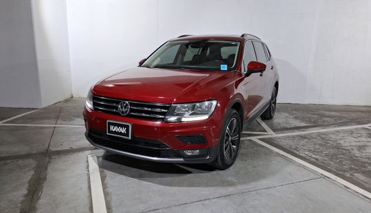 Volkswagen • Tiguan