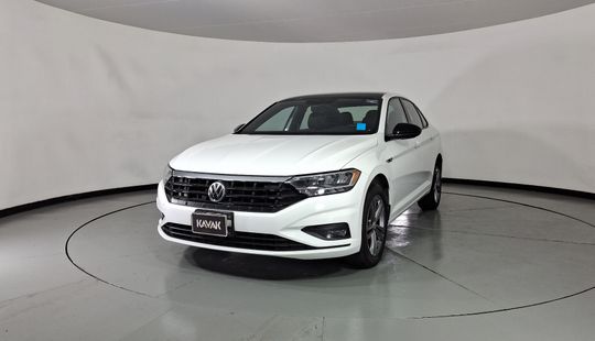 Volkswagen • Jetta