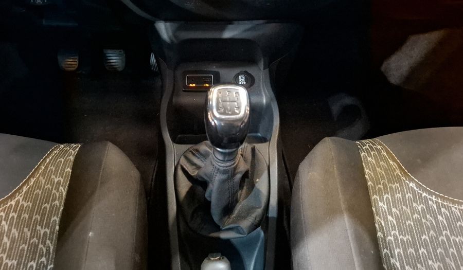 Fiat Uno 1.4 LIKE Hatchback 2017