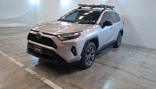 Toyota • RAV4